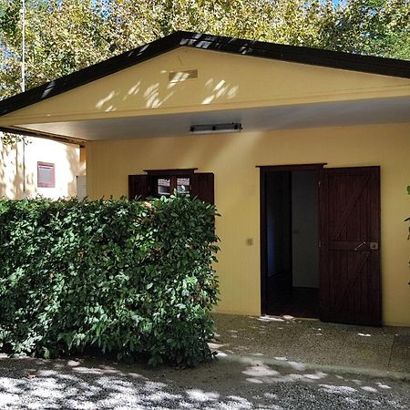 Camping Luna Hotel Marina di Massa Luaran gambar